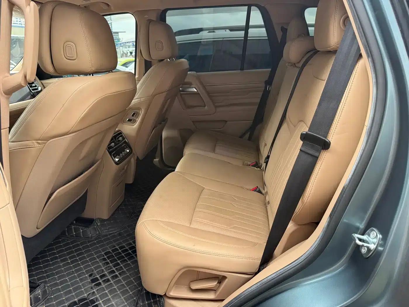 Beijing BJ60 Extended Range 2024 Model, 7-Seater Extended Range Advanced Edition — миниатюра 13