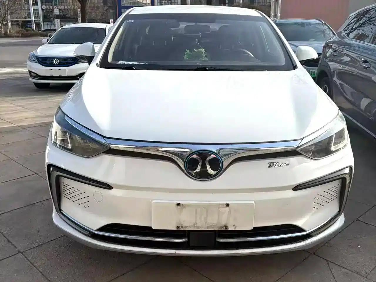 Beijing EU5 2018 R500 Smart Wind Edition — миниатюра 3