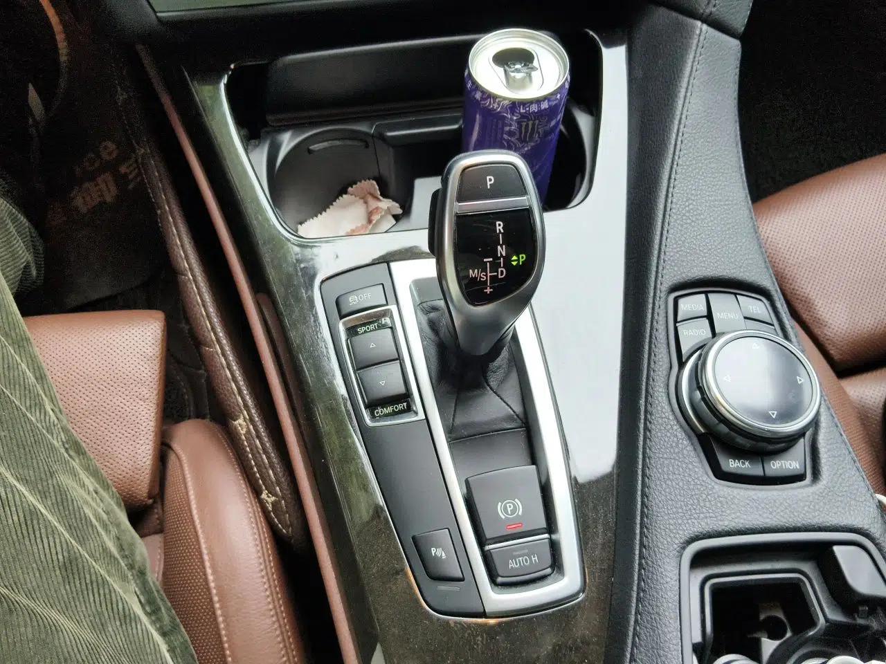 BMW 6 Series 2012 640i Gran Coupe — миниатюра 14