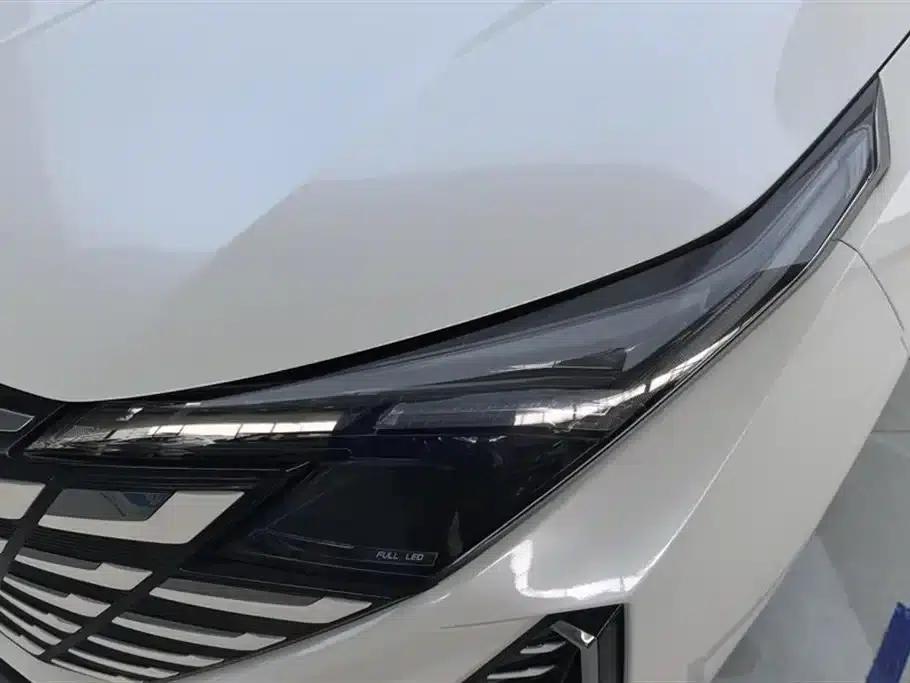 Changan UNI-Z New Energy 2024 Blue Whale Smart Electric iDD 125km Excellent Edition — миниатюра 5