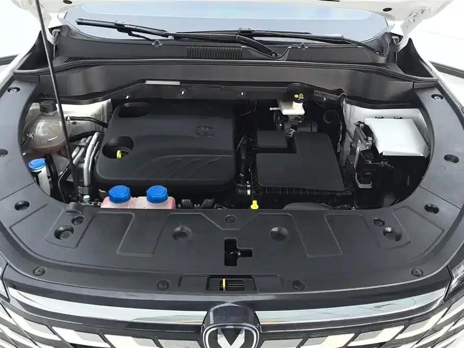 Changan UNI-Z New Energy 2024 Blue Whale Smart Electric iDD 125km Excellent Edition — миниатюра 10