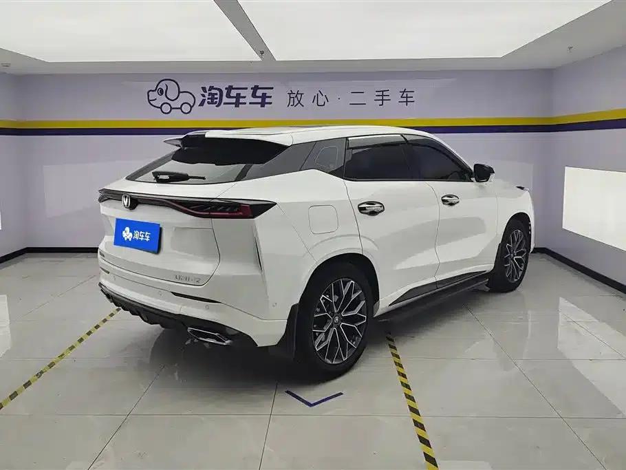 Changan UNI-Z New Energy 2024 Blue Whale Smart Electric iDD 125km Excellent Edition — миниатюра 3