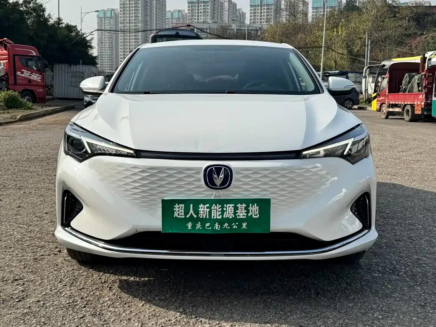 Changan Eado New Energy 2022 EV460 Smart Ride-Hailing Edition (Lithium Iron Phosphate) — миниатюра 2
