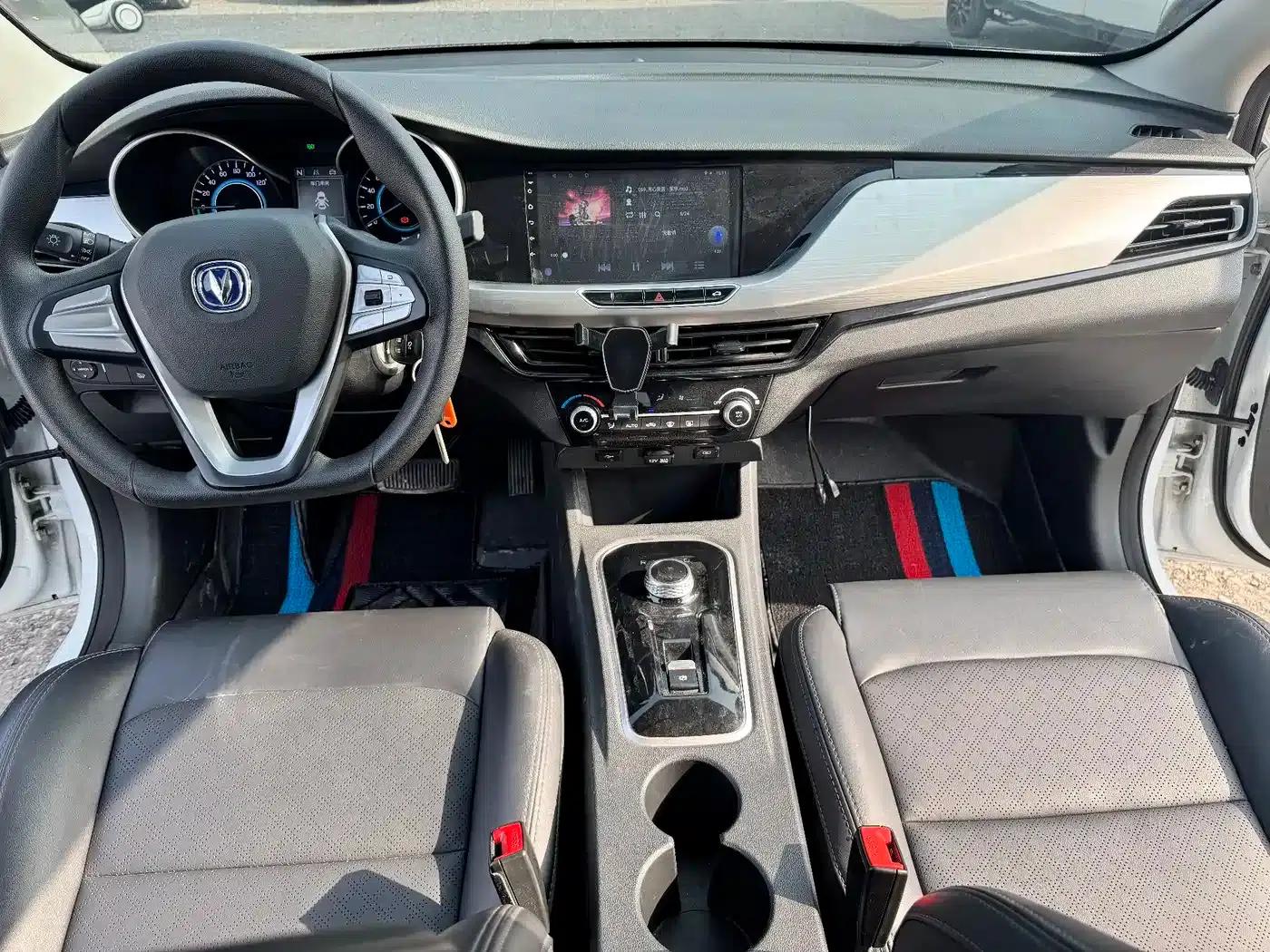 Changan Eado New Energy 2022 EV460 Smart Ride-Hailing Edition (Lithium Iron Phosphate) — миниатюра 12
