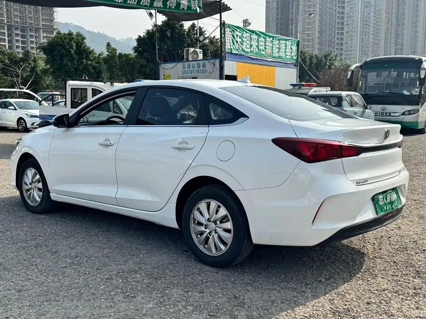 Changan Eado New Energy 2022 EV460 Smart Ride-Hailing Edition (Lithium Iron Phosphate) — миниатюра 5