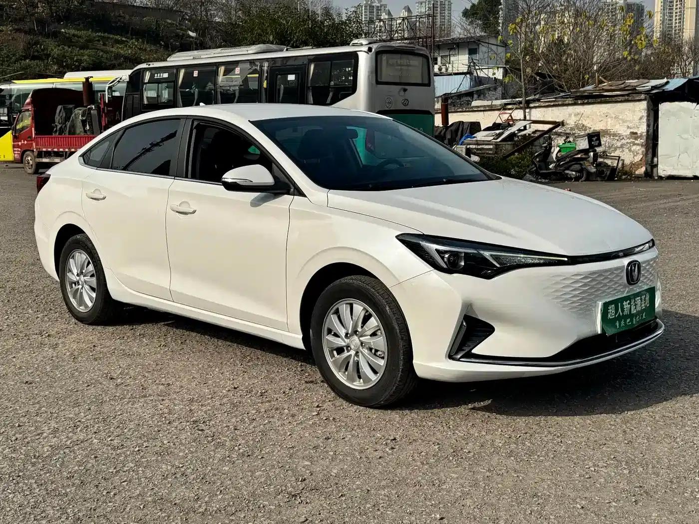 Changan Eado New Energy 2022 EV460 Smart Ride-Hailing Edition (Lithium Iron Phosphate) — миниатюра 9