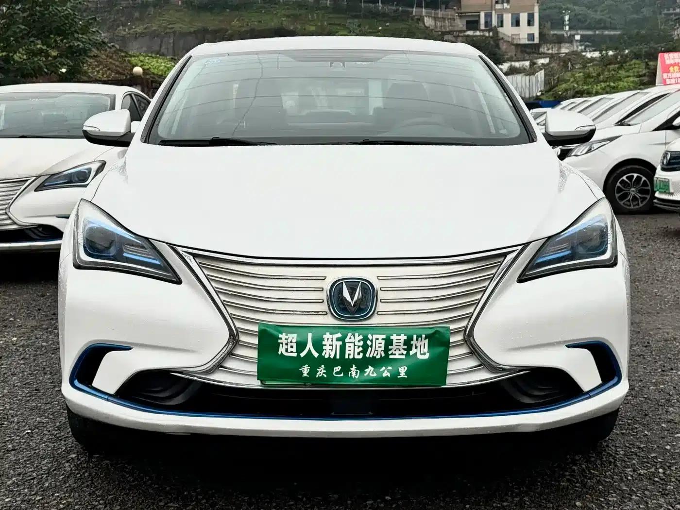 Changan Eado New Energy 2019 EV460 Smart Edition — миниатюра 3