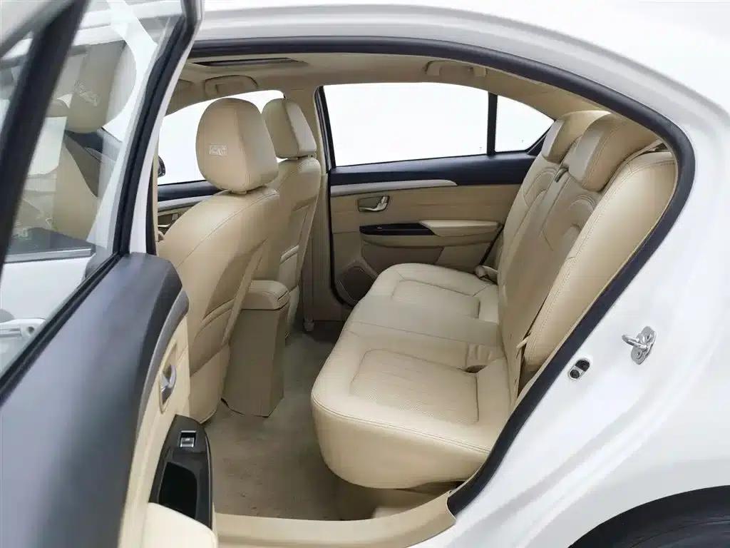 Great Wall C30 2016 1.5L Manual Deluxe Edition — миниатюра 15