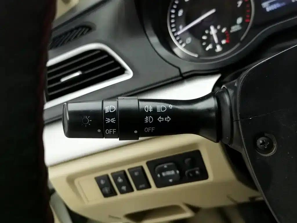Great Wall C30 2016 1.5L Manual Deluxe Edition — миниатюра 21