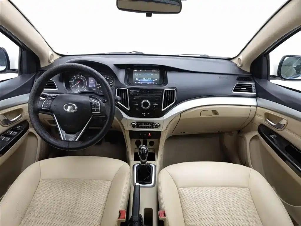 Great Wall C30 2016 1.5L Manual Deluxe Edition — миниатюра 5