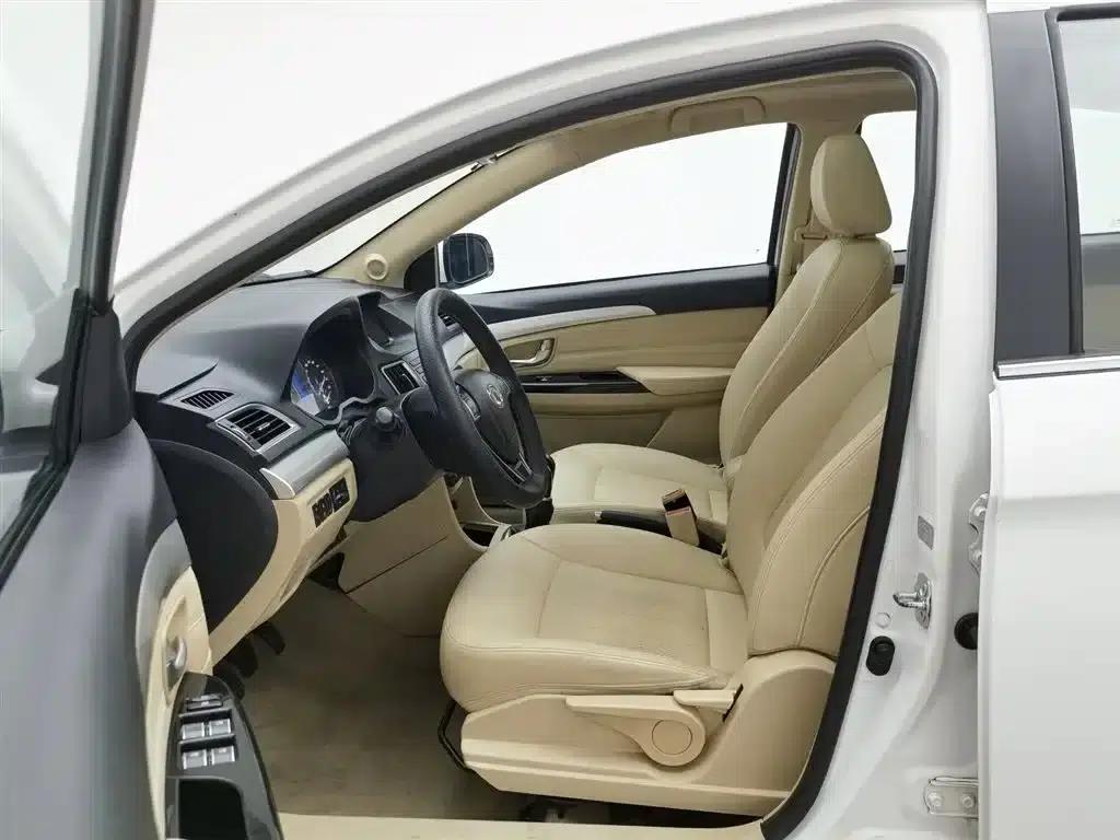 Great Wall C30 2016 1.5L Manual Deluxe Edition — миниатюра 10