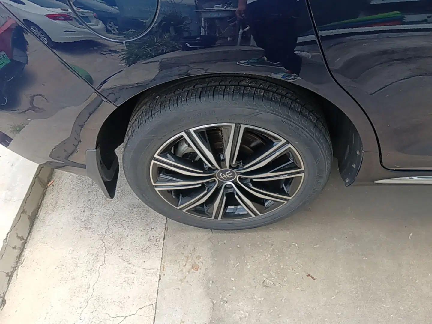 BYD Song MAX New Energy 2019 DM 1.5T Smart Connect Advanced 7-Seater China VI Standard — миниатюра 11