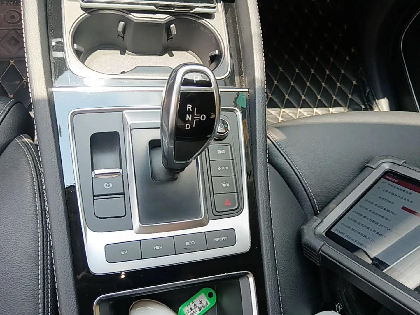 BYD Song MAX New Energy 2019 DM 1.5T Smart Connect Advanced 7-Seater China VI Standard — миниатюра 21