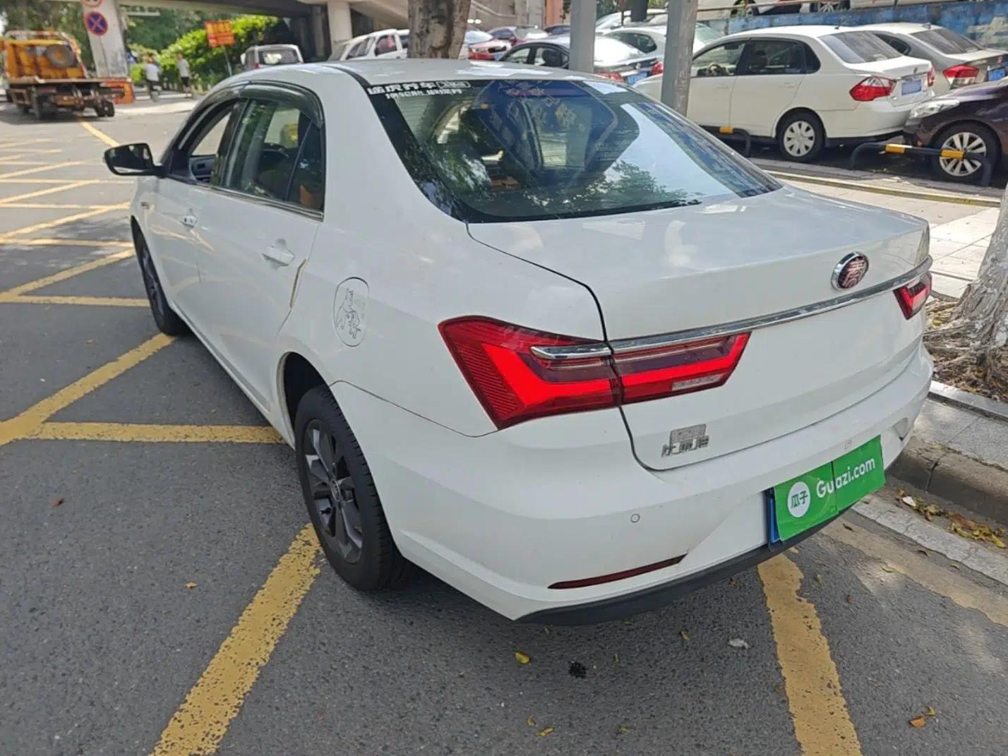 BYD Qin 2019 1.5L Automatic Luxury Model — миниатюра 4