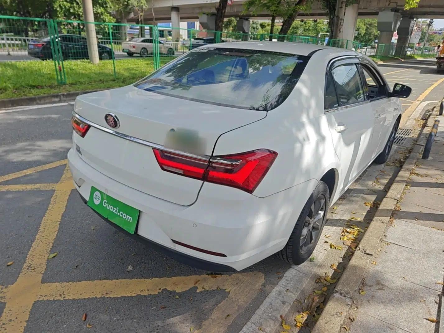 BYD Qin 2019 1.5L Automatic Luxury Model — миниатюра 6