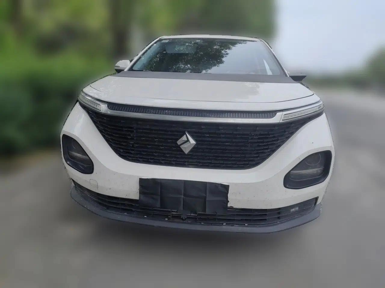 Baojun RM-5 2019 1.5T CVT Elite Version with 24-Hour Online Service 6 Seats — миниатюра 2