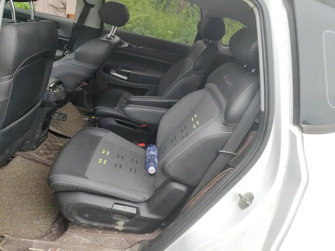 Baojun RM-5 2019 1.5T CVT Elite Version with 24-Hour Online Service 6 Seats — миниатюра 17