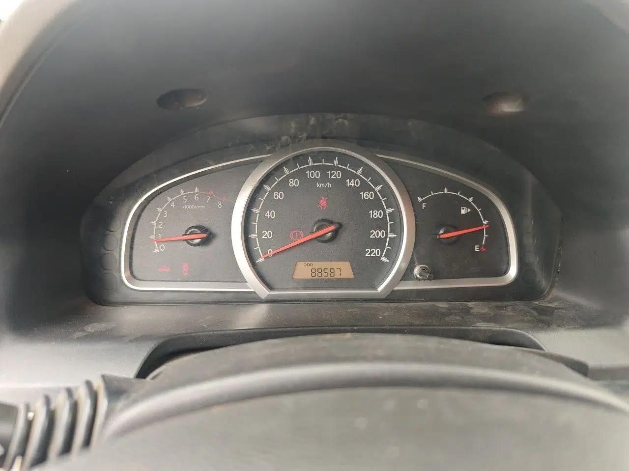 Baojun 630 2011 1.5L manual Comfort trim level — миниатюра 11