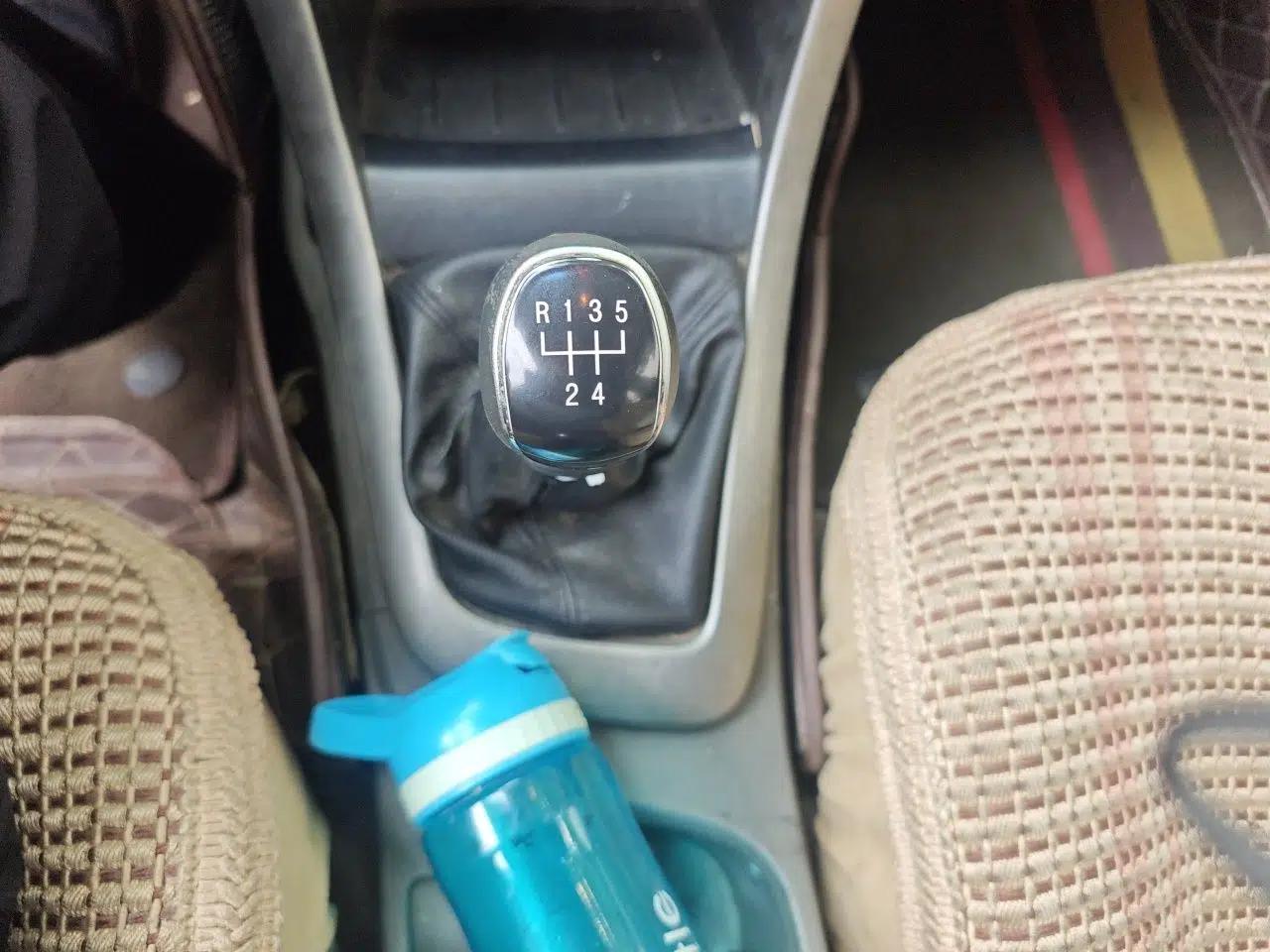 Baojun 630 2011 1.5L manual Comfort trim level — миниатюра 14