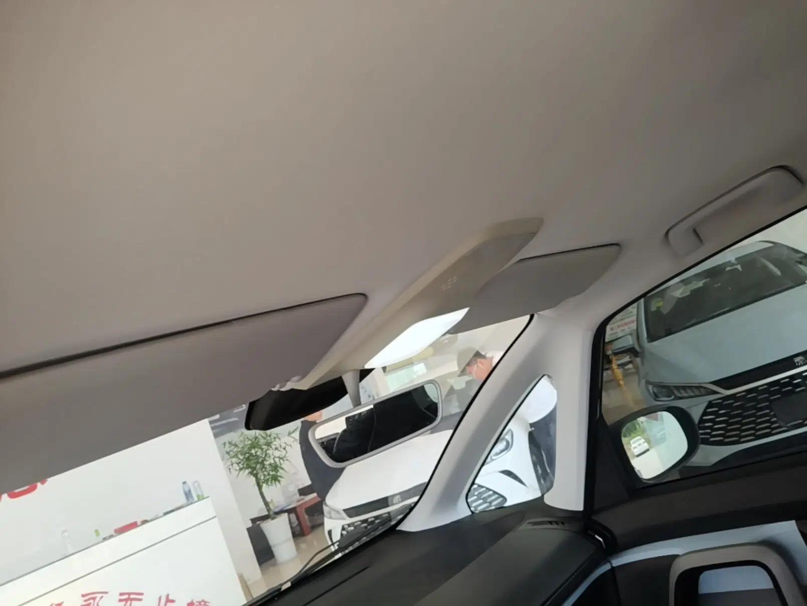 Baojun E300 2020 Plus Interstellar Smart Edition — миниатюра 21