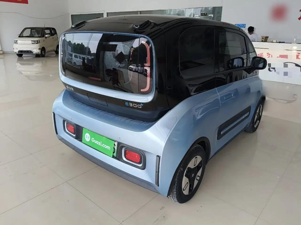 Baojun E300 2020 Plus Interstellar Smart Edition — миниатюра 6