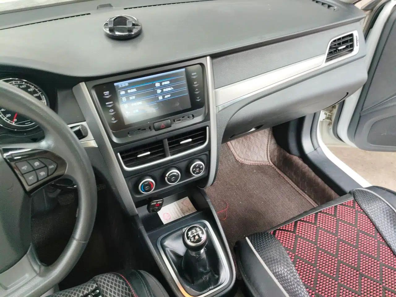 Bestune B30 2016 1.6L manual luxury version — миниатюра 13