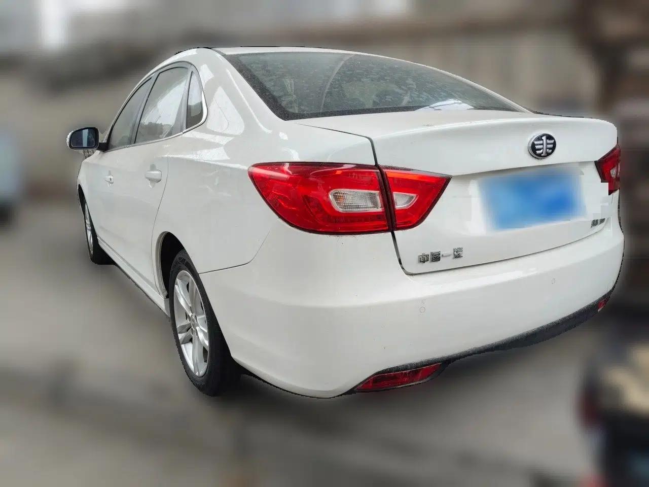 Bestune B30 2016 1.6L manual luxury version — миниатюра 4