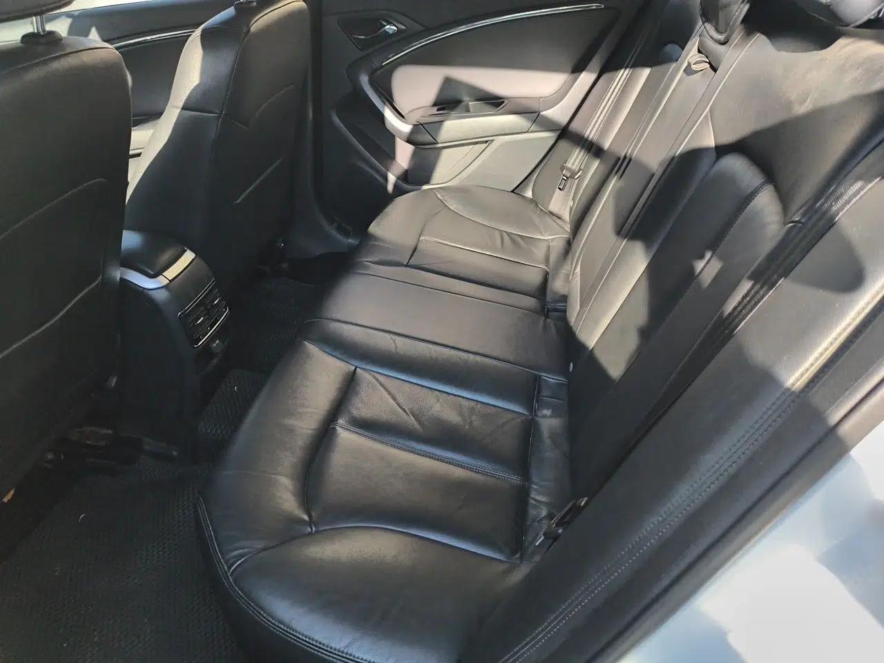 Bestune B90 2012 2.0L Automatic Luxury Edition — миниатюра 17