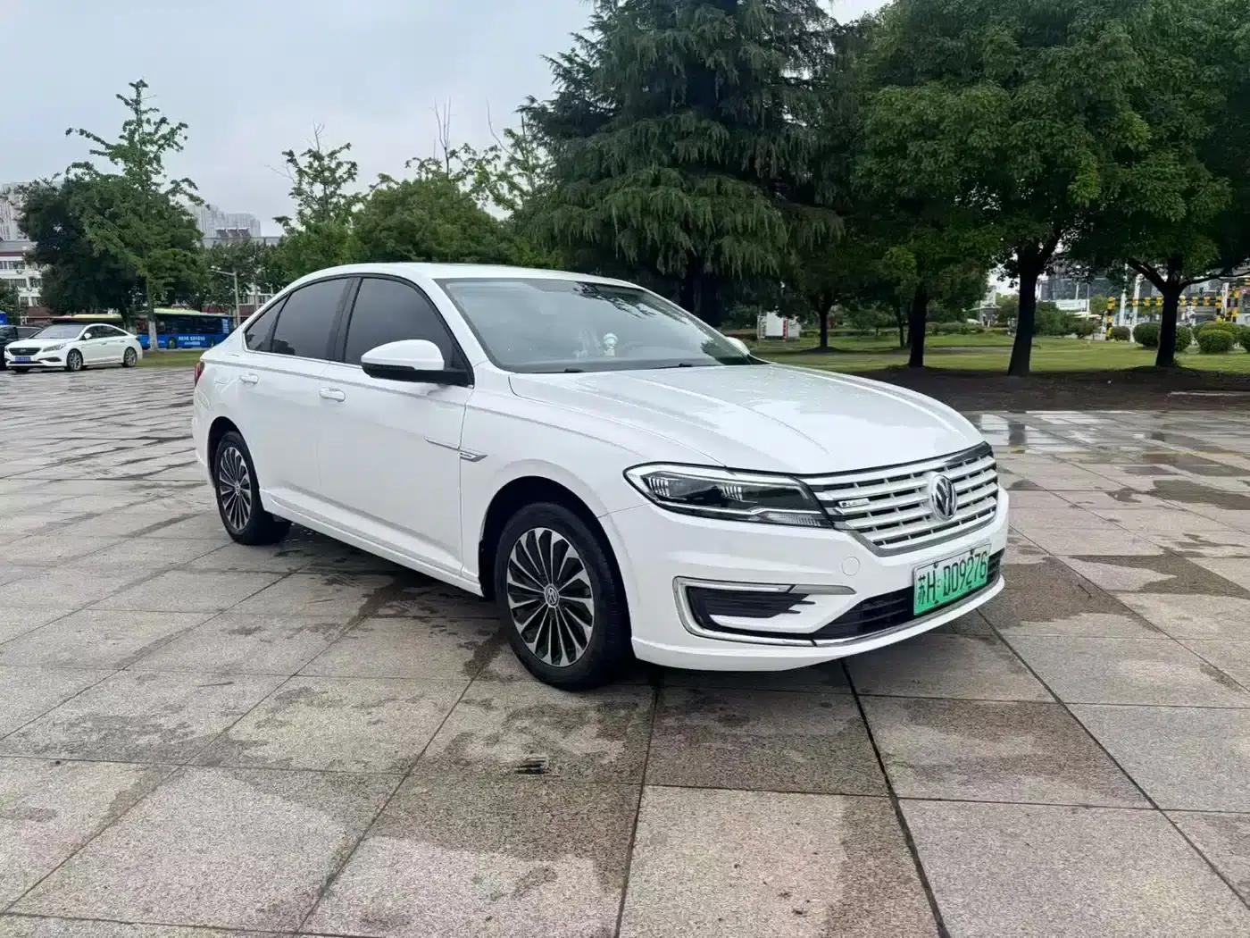 2019 Volkswagen Lavida EV Premium Edition — миниатюра 3