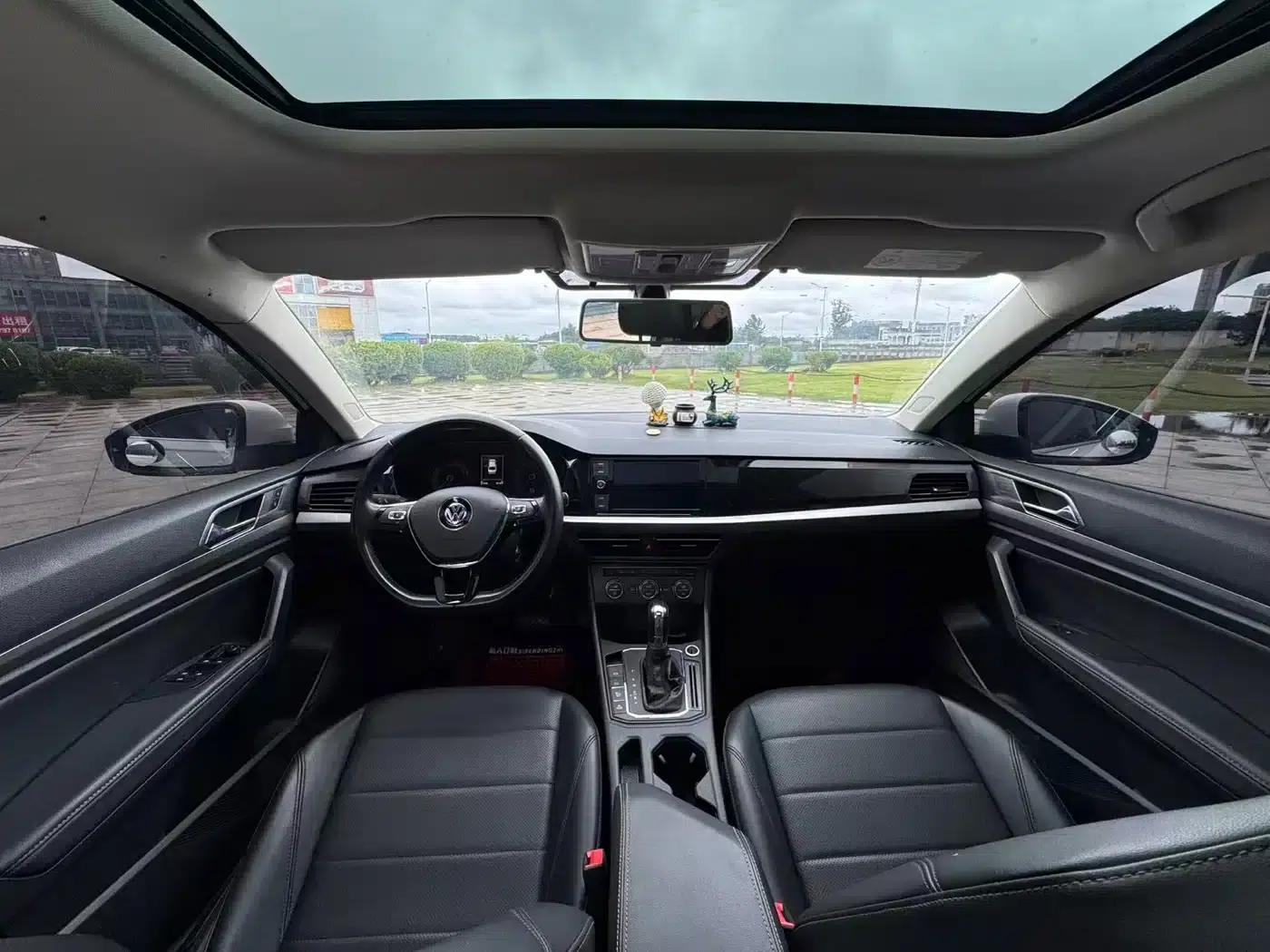 2019 Volkswagen Lavida EV Premium Edition — миниатюра 4