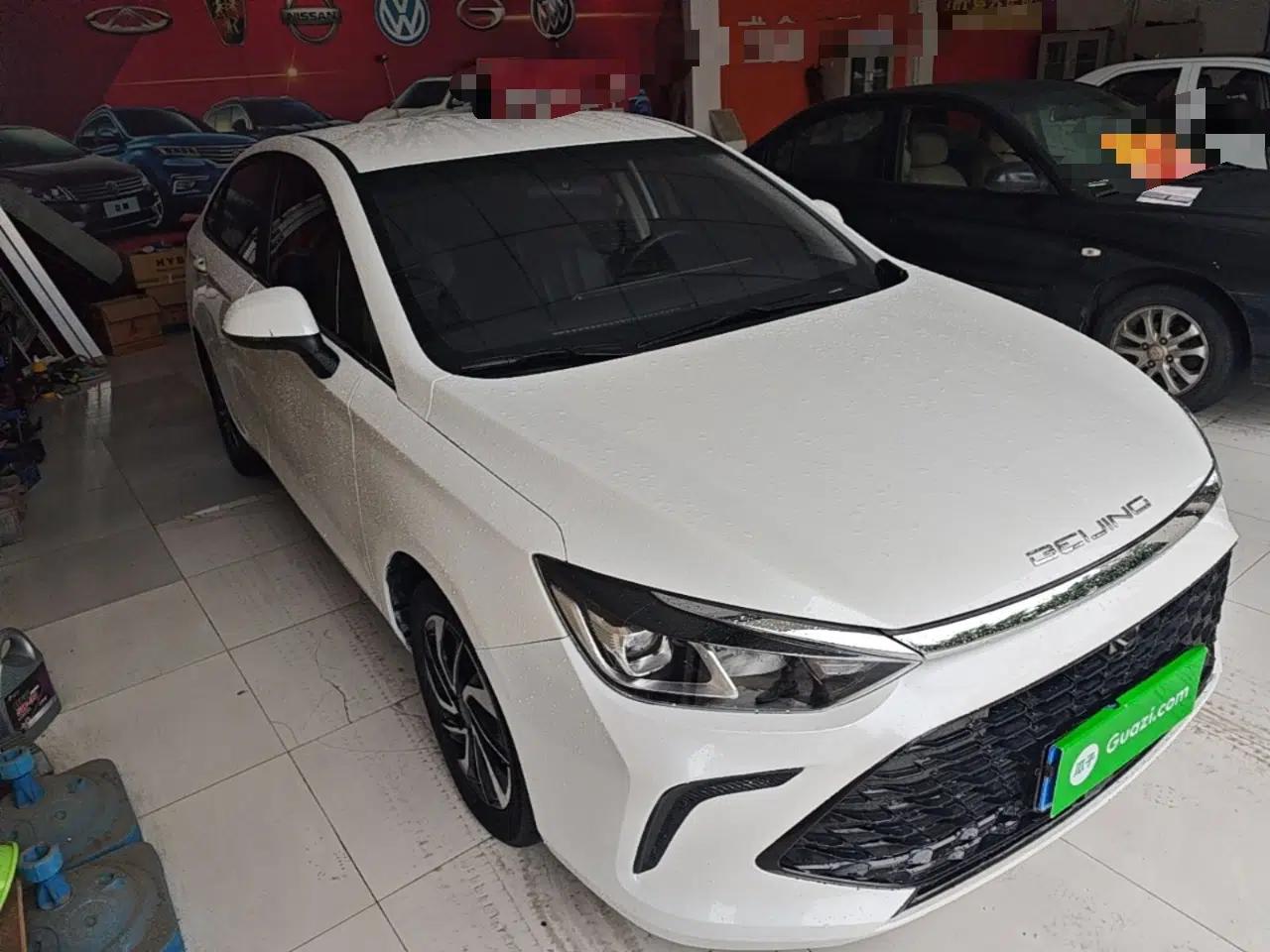 BAIC Beijing U5 PLUS 2021 1.5L CVT Luxury Edition — миниатюра 3