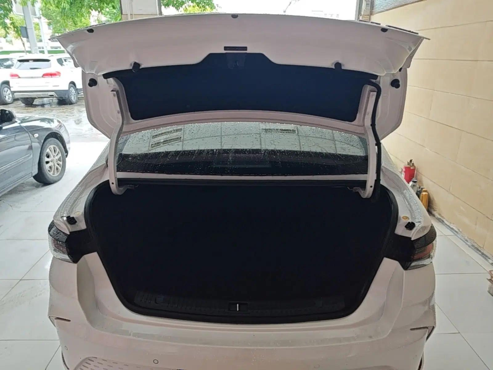 BAIC Beijing U5 PLUS 2021 1.5L CVT Luxury Edition — миниатюра 22