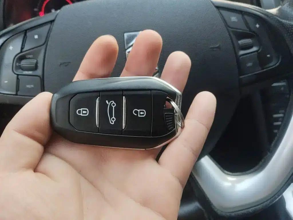 DS 6 2016 1.6T Luxury Edition THP160 — миниатюра 12