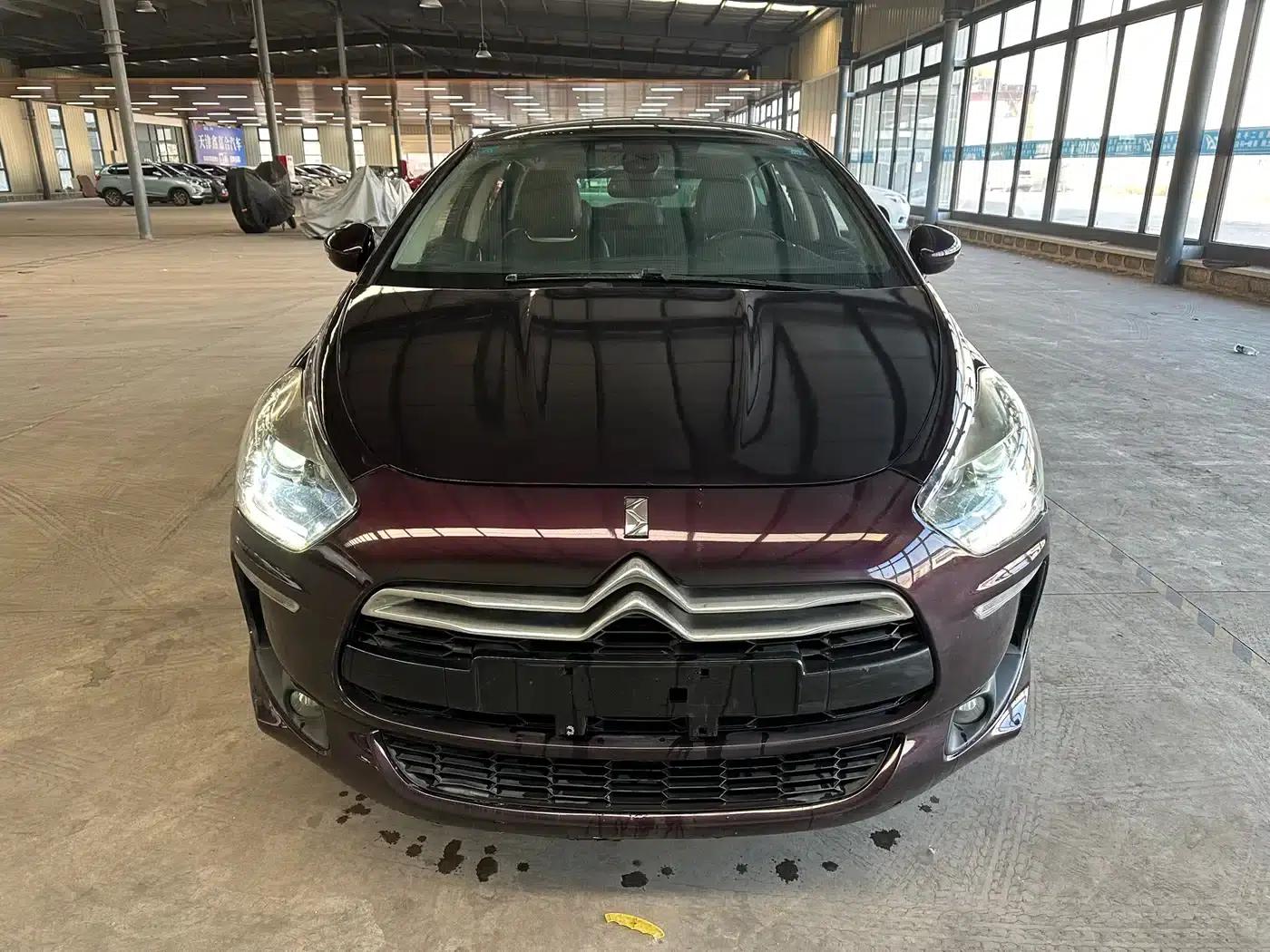 DS 5 2015 1.6T Elegant Edition THP160 — миниатюра 2
