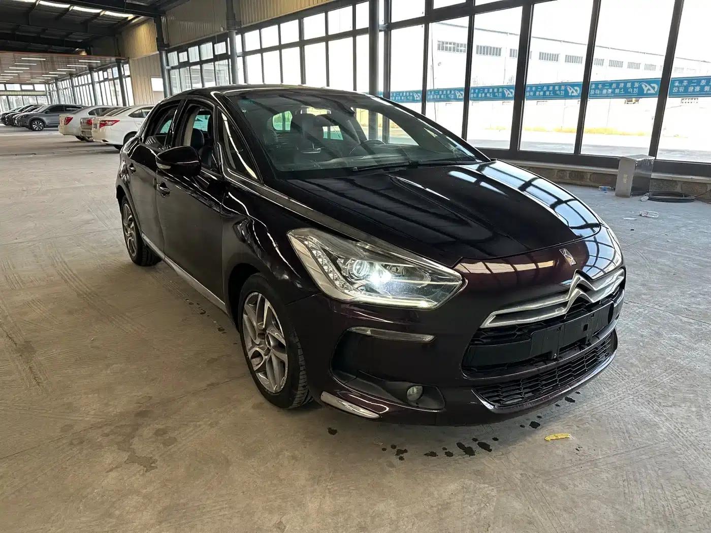 DS 5 2015 1.6T Elegant Edition THP160 — миниатюра 3