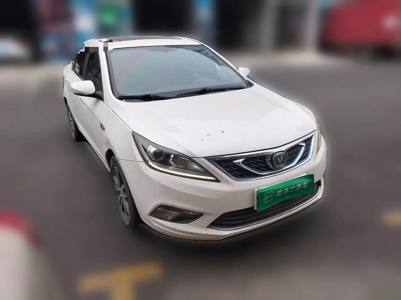 CHANGAN Eado New Energy 2018 1.0T PHEV Navigation Model — миниатюра 3