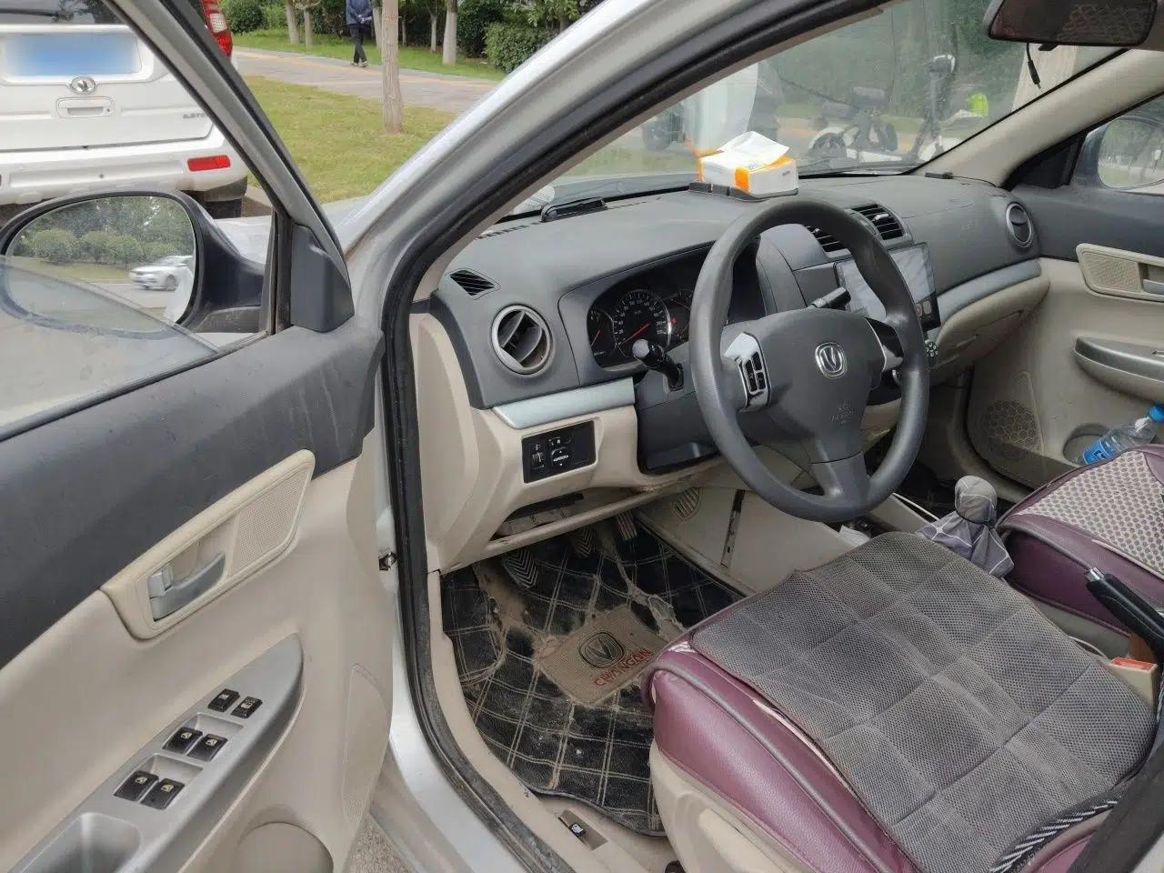 CHANGAN Alsvin V5 2012 1.5L Manual Dream Edition — миниатюра 16