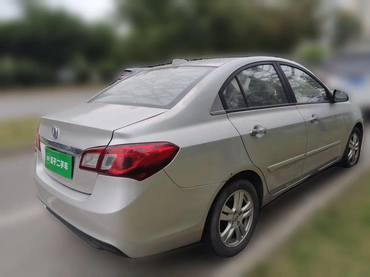 CHANGAN Alsvin V5 2012 1.5L Manual Dream Edition — миниатюра 6