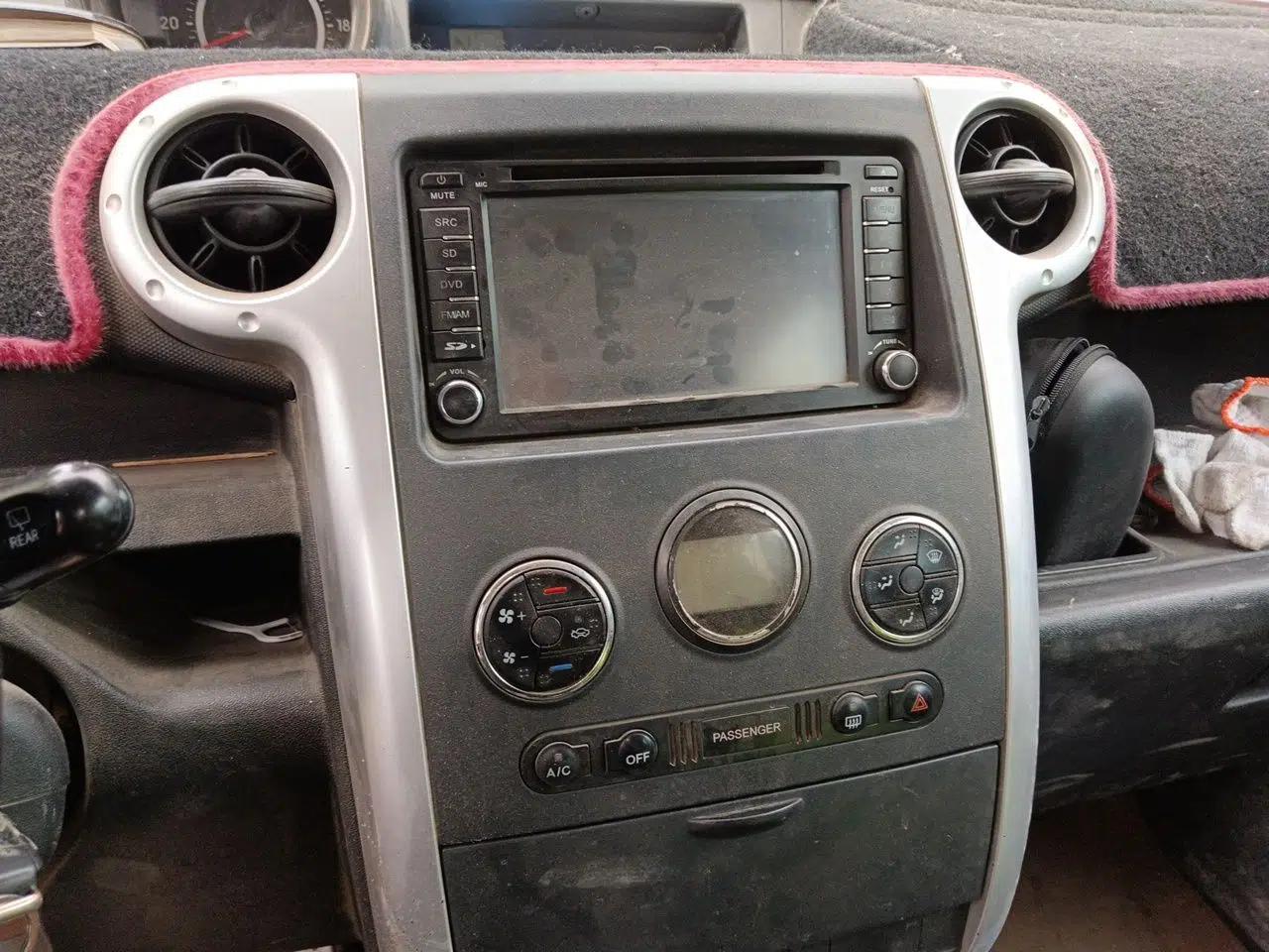 Great Wall M2 2010 1.5L CVT with Sunroof — миниатюра 13