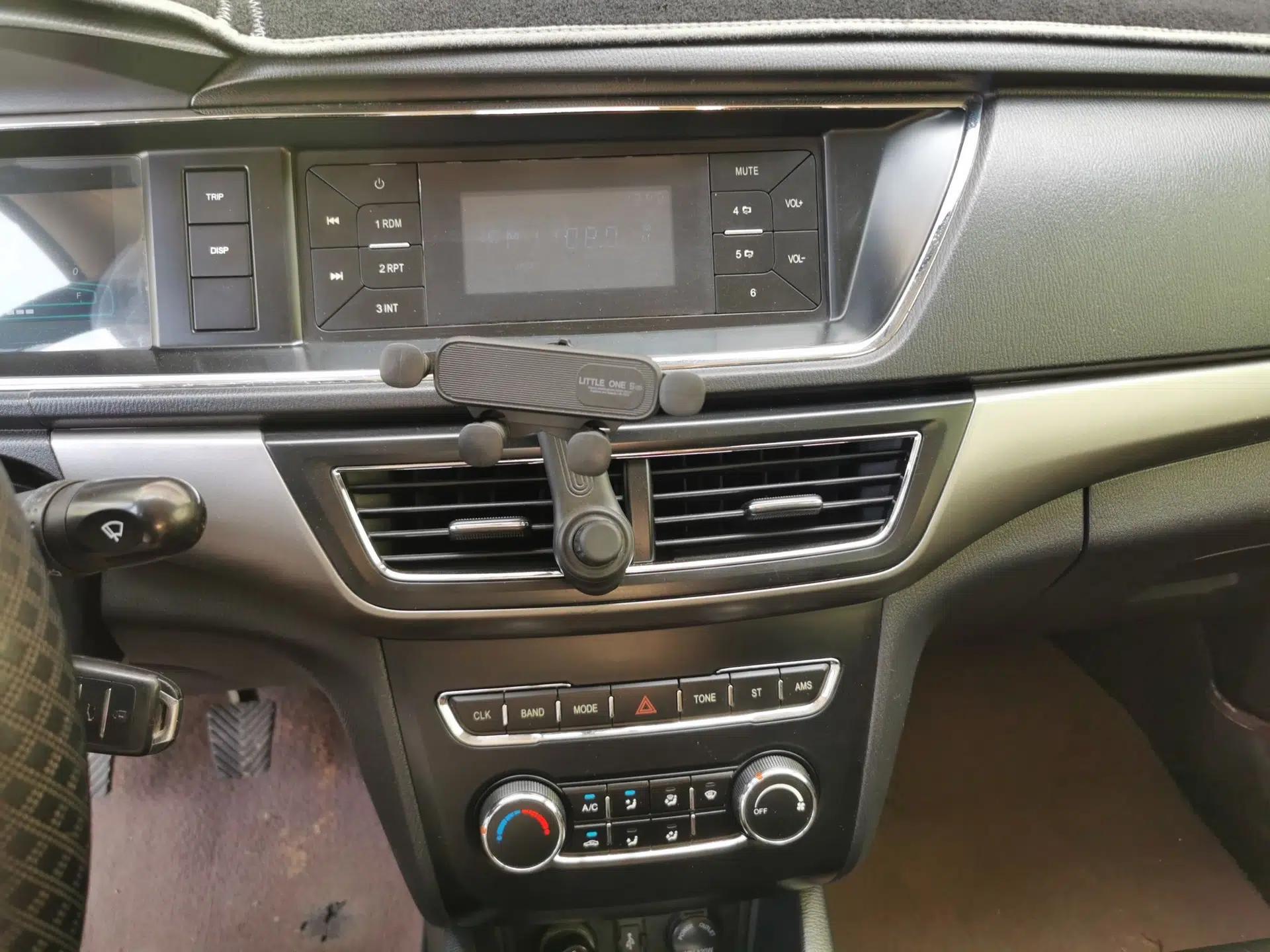 CHANGAN KAICHENG Oushang A600 2017 1.5L Manual Standard Edition — миниатюра 13