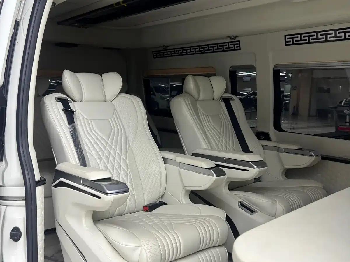 2021 HIACE 3.5L Middle East Edition — миниатюра 7