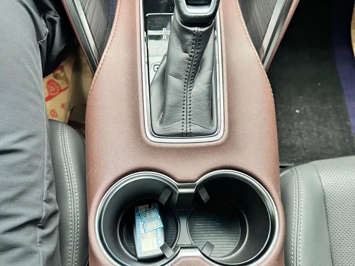 HARRIER 2023 Hybrid 2.5L CVT 2WD Luxury Edition — миниатюра 14