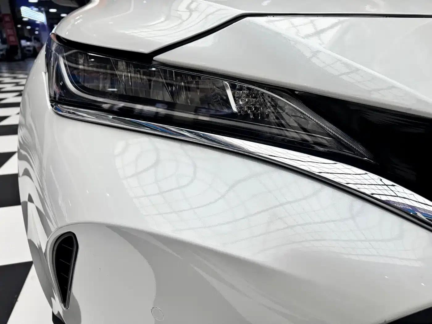 HARRIER 2023 Hybrid 2.5L CVT 2WD Luxury Edition — миниатюра 4
