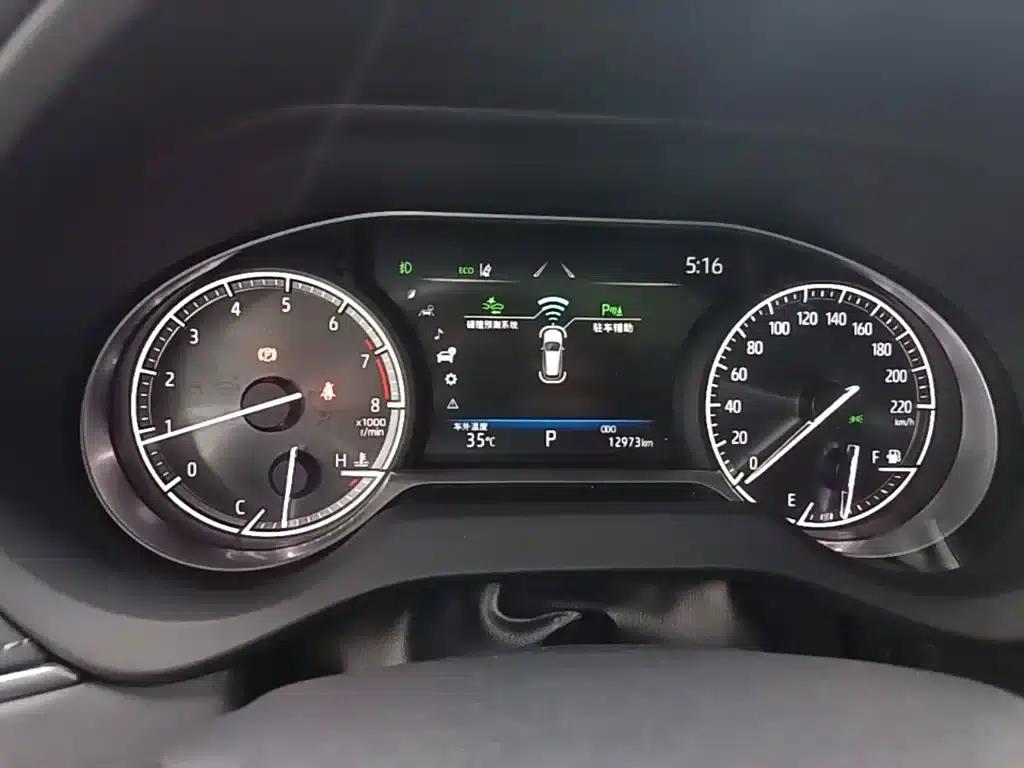 HARRIER 2023 2.0L CVT 2WD Premium Edition — миниатюра 12
