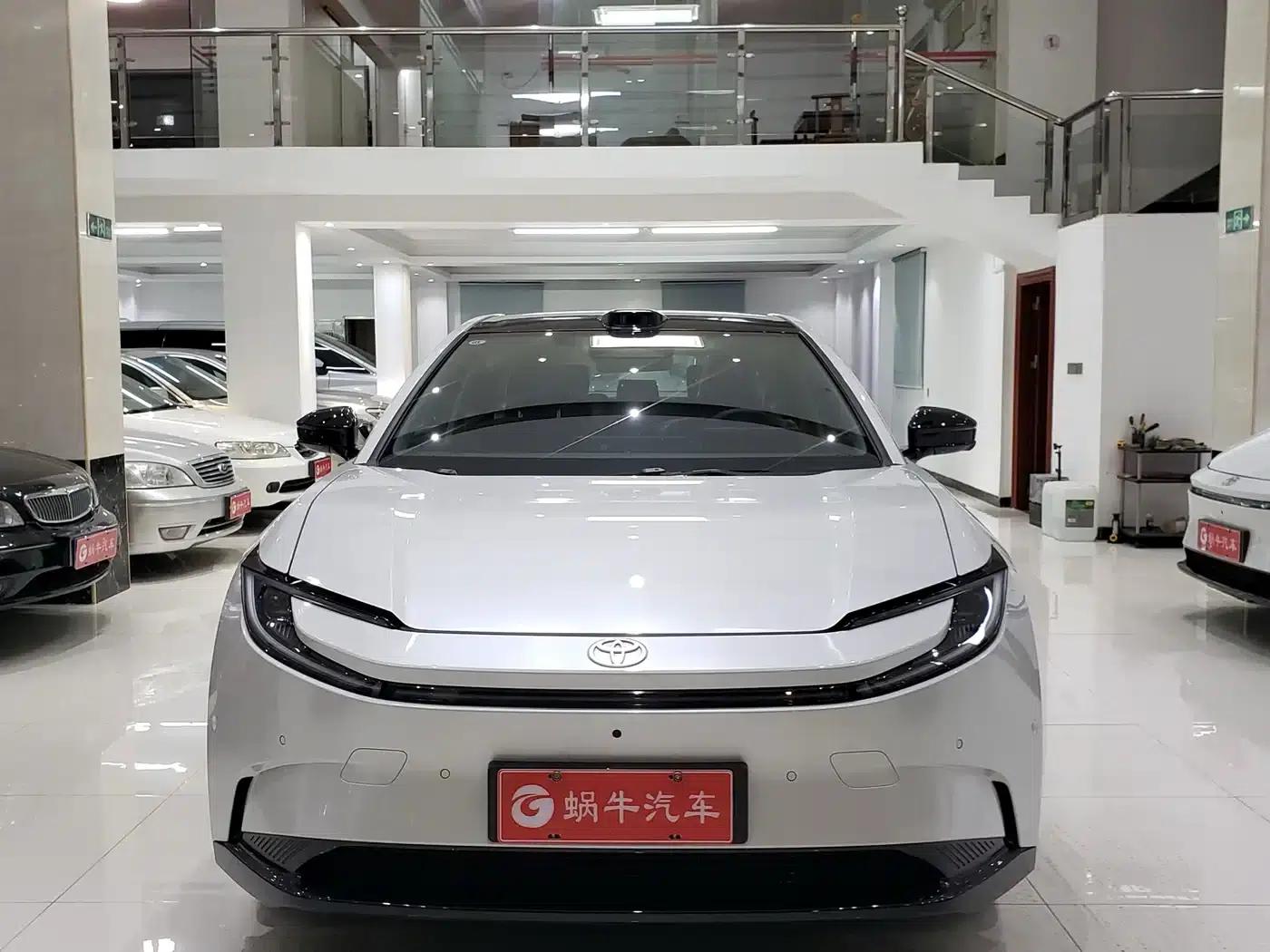 Toyota BZ5 2025 550 PRO Smart Edition — миниатюра 2