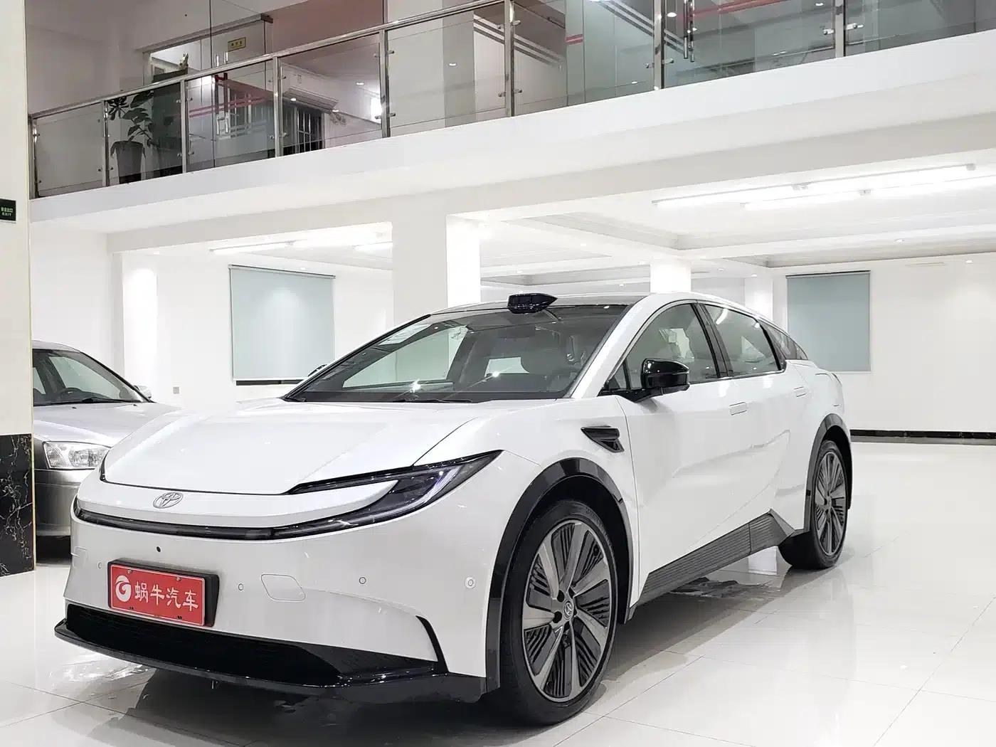 Toyota BZ5 2025 550 PRO Smart Edition — миниатюра 1