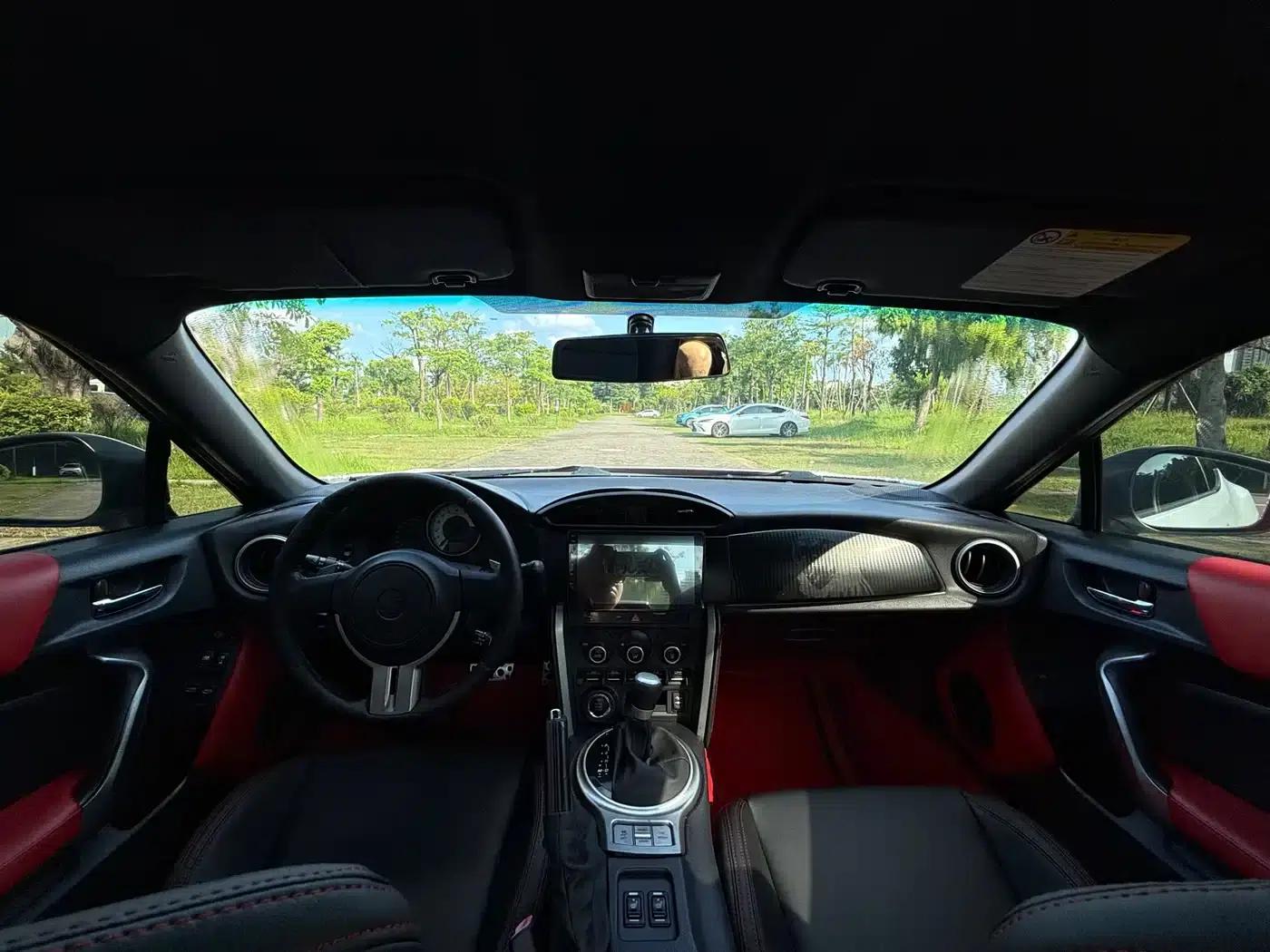 Toyota 86 2014 2.0L Automatic Luxury — миниатюра 11