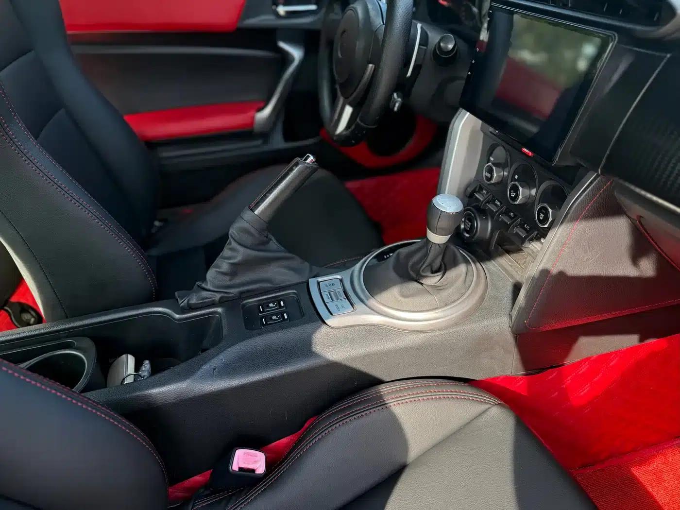 Toyota 86 2014 2.0L Automatic Luxury — миниатюра 13
