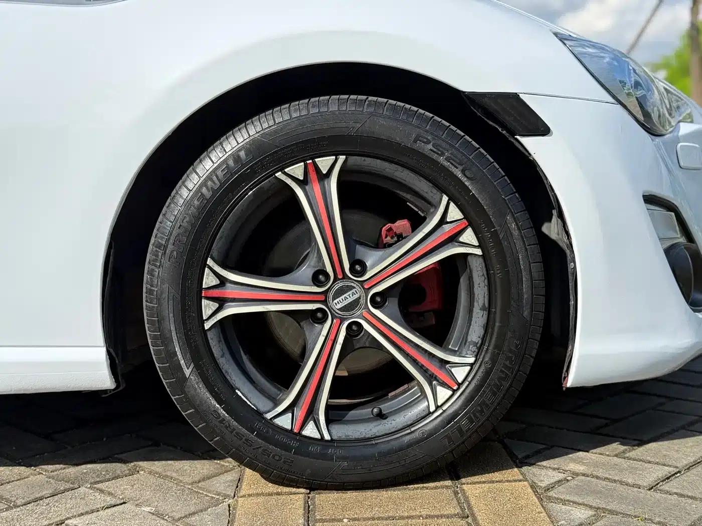 Toyota 86 2014 2.0L Automatic Luxury — миниатюра 6