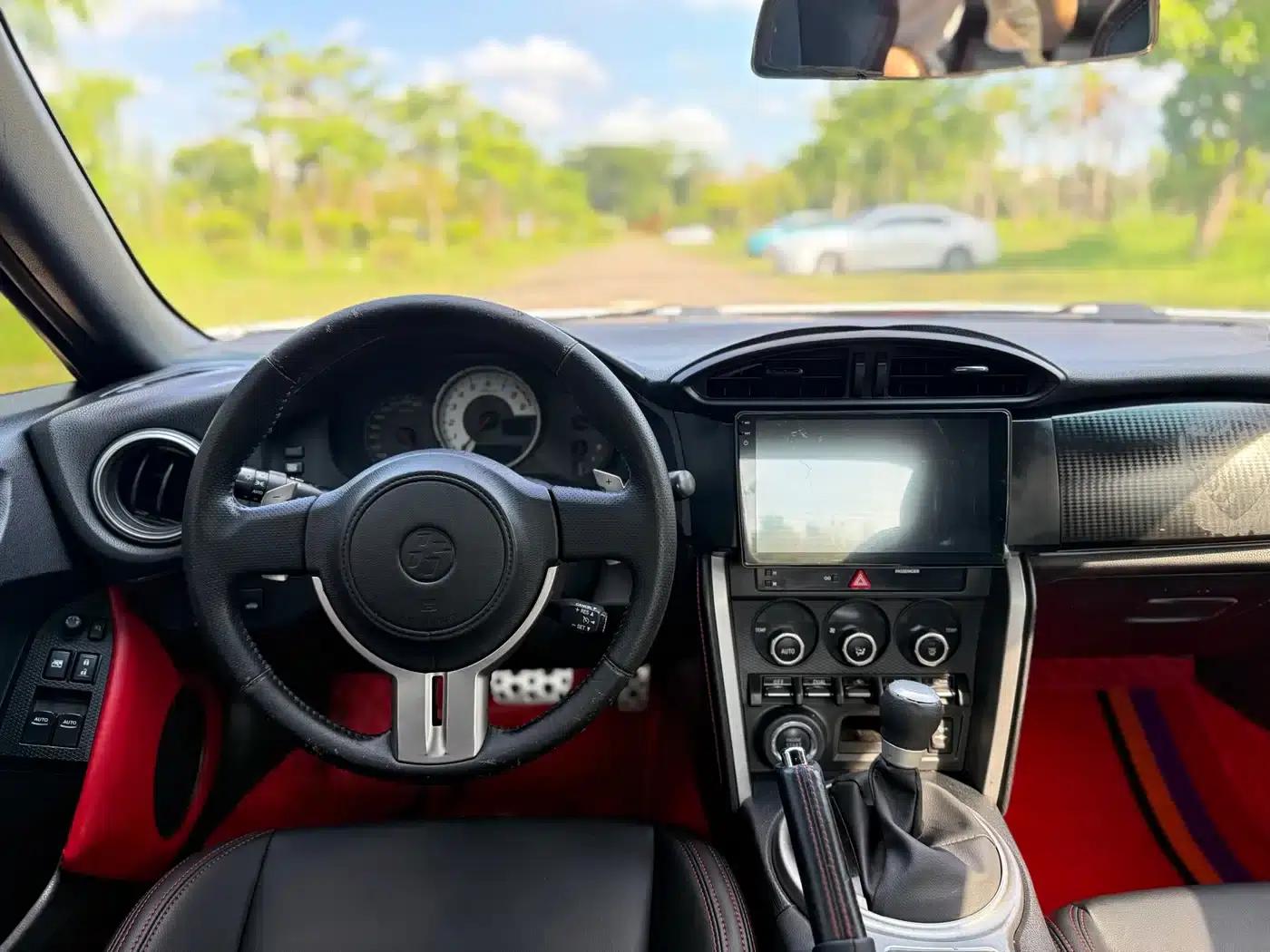 Toyota 86 2014 2.0L Automatic Luxury — миниатюра 10
